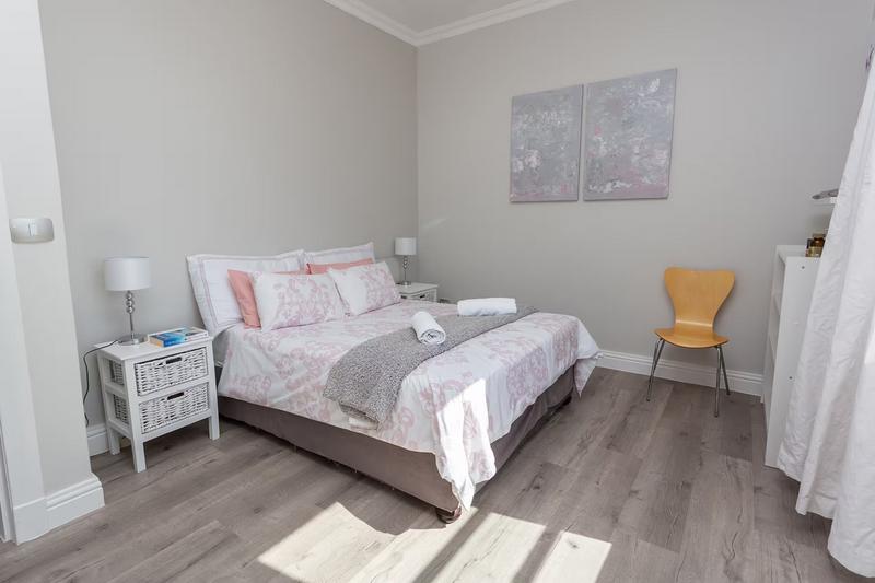 To Let 4 Bedroom Property for Rent in Crofters Valley Western Cape